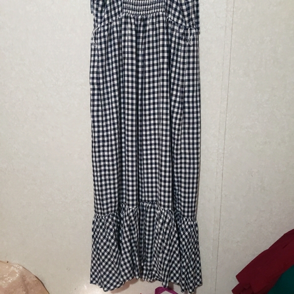 J. Crew Black and White Ruched Ruffled Maxi Sundress..SIZE:12T - Picture 11 of 15